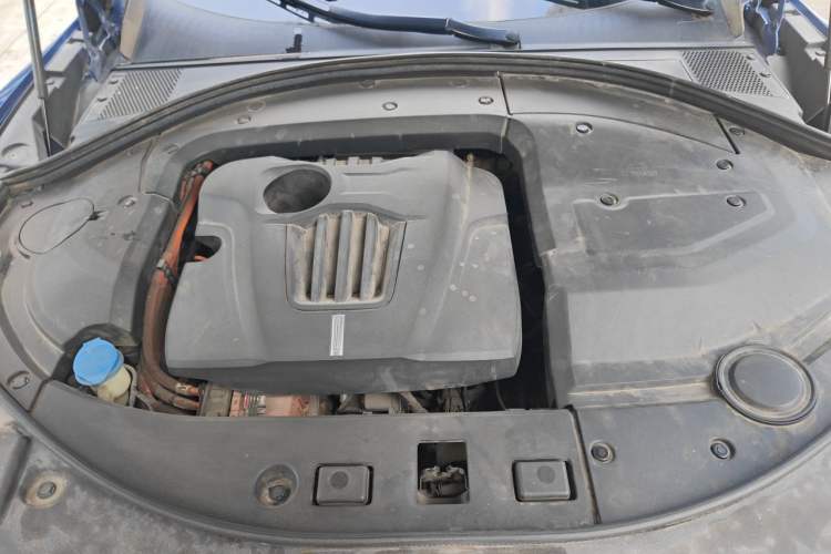 Used Wey P8 2018 2.0T Flagship Model Engine Bay