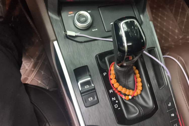 Used Wey P8 2018 2.0T Flagship Model Gear Lever
