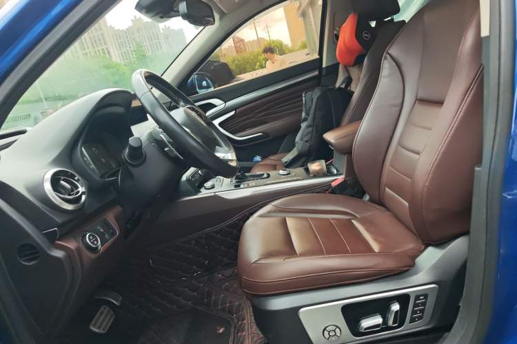Used Wey P8 2018 2.0T Flagship Model Left Front Seat