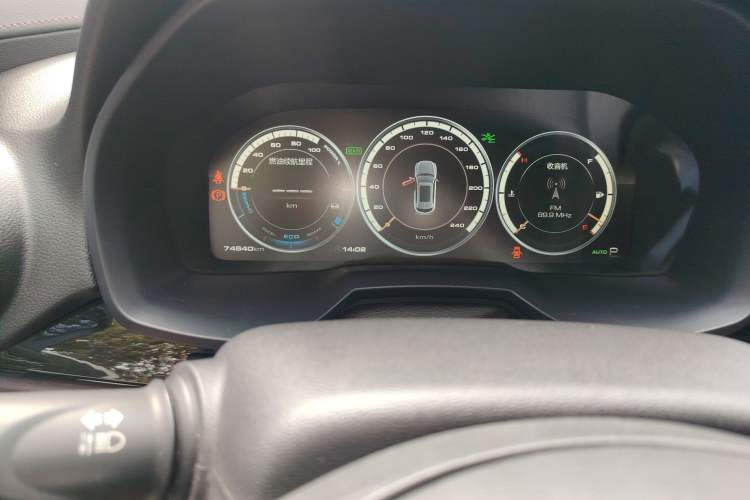 Used Wey P8 2018 2.0T Flagship Model Odometer Close Up