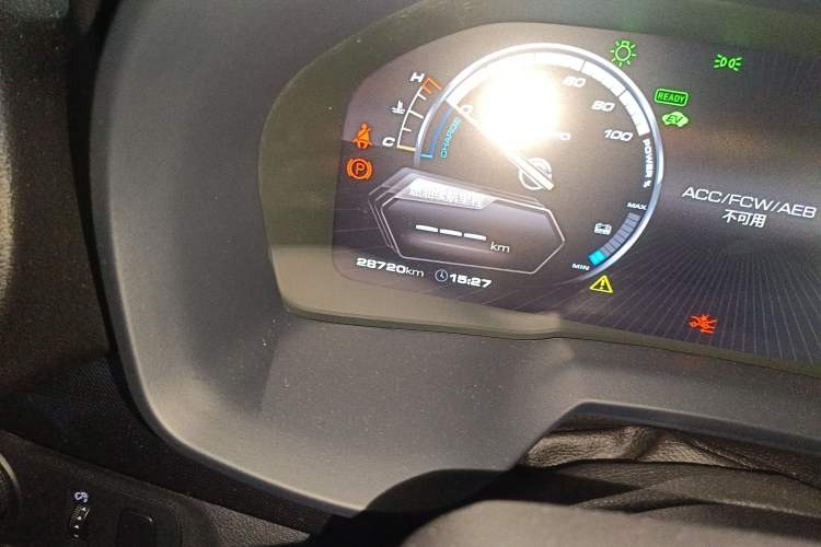 Used Wey P8 2018 2.0T Flagship Model Odometer Close Up