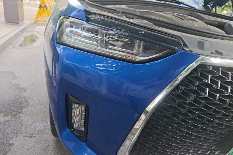 Used Wey P8 2018 2.0T Flagship Model Right Front Headlight