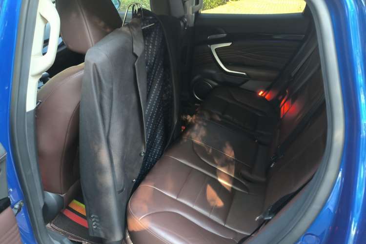 Used Wey P8 2018 2.0T Flagship Model Right Rear Seat