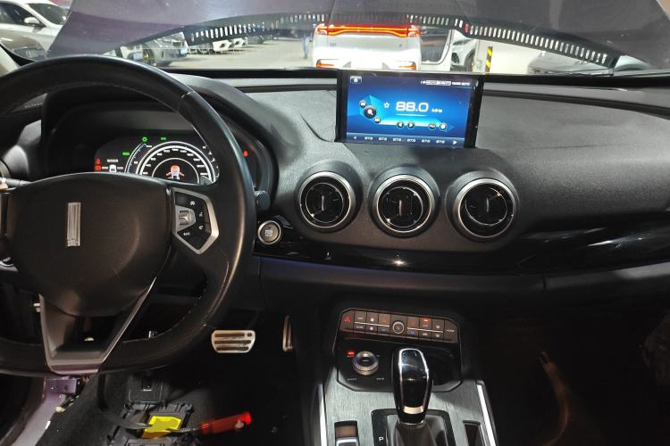 Used Wey P8 2018 2.0T Flagship Model Center Console