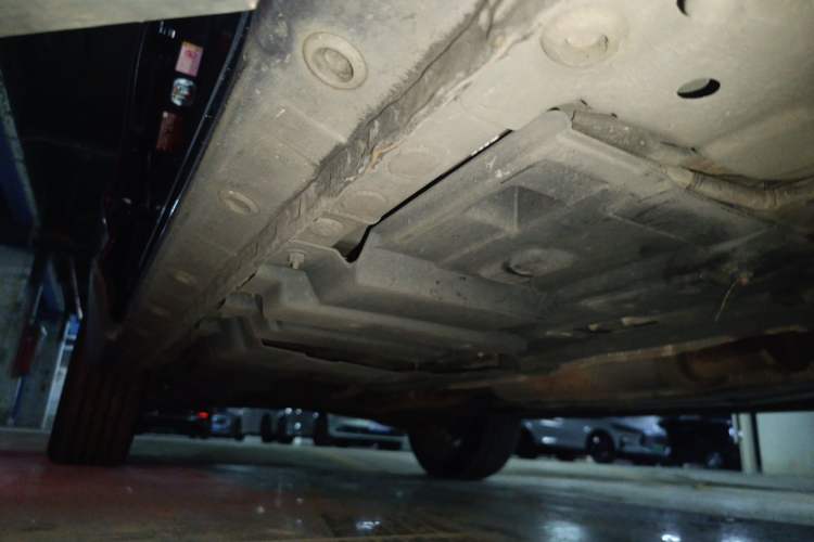 Used Wey P8 2018 2.0T Flagship Model Chassis Front Right