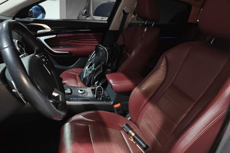 Used Wey P8 2018 2.0T Flagship Model Left Front Seat