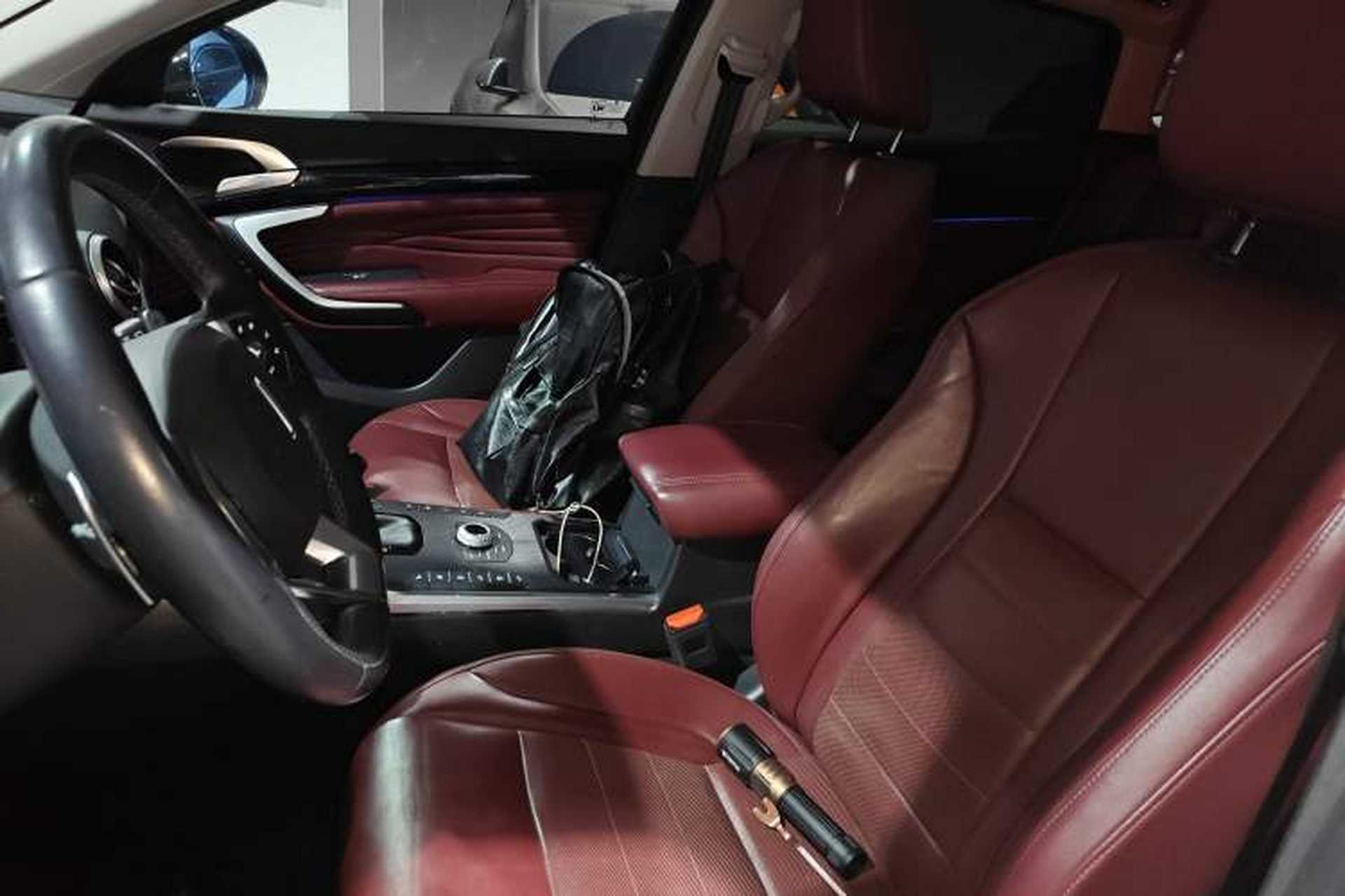 Used Wey P8 2018 2.0T Flagship Model Left Front Seat