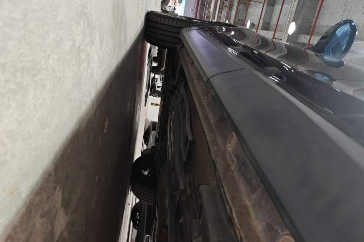 Used Wey P8 2018 2.0T Flagship Model Left Side Sill