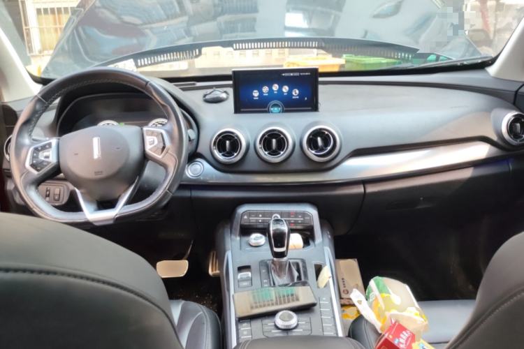 Used Wey P8 2018 2.0T Premium Edition Center Console