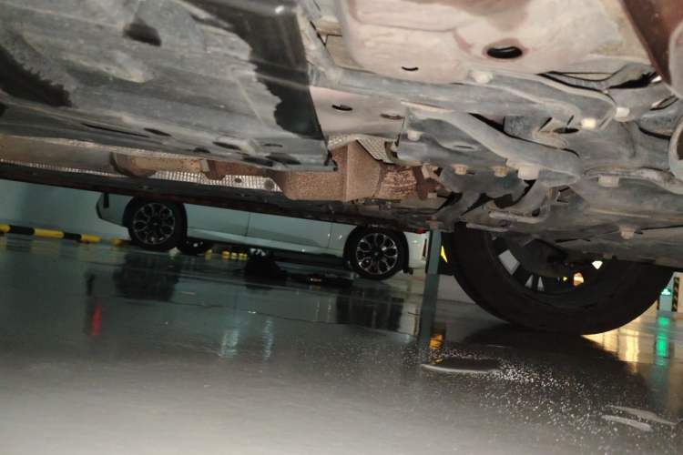 Used Wey P8 2018 2.0T Flagship Model Chassis Front Right