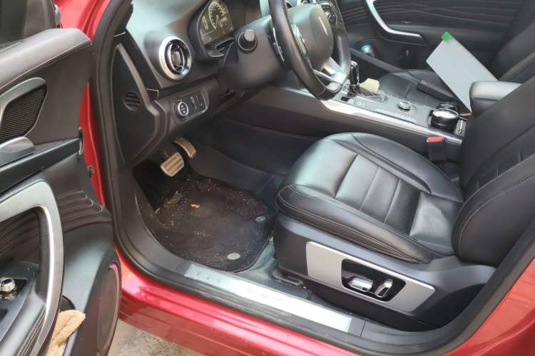 Used Wey P8 2018 2.0T Premium Edition Driver Seat