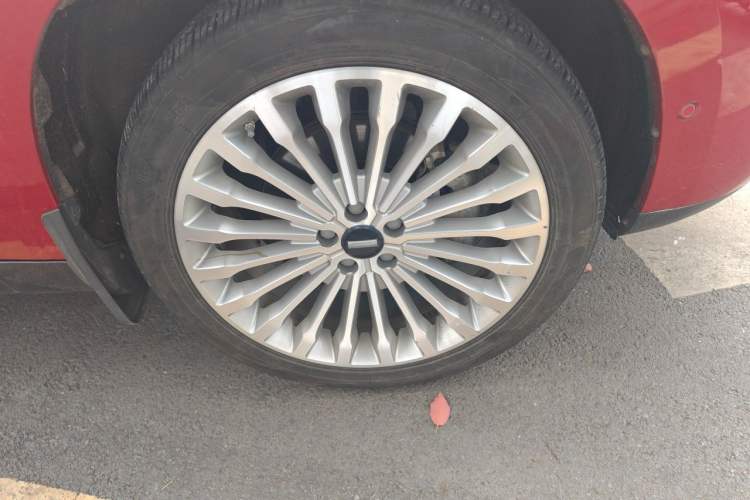 Used Wey P8 2018 2.0T Flagship Model Right Front Wheel Hub