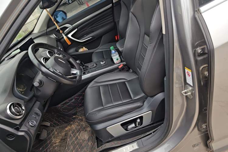 Used Wey P8 2018 2.0T Prestige Version Left Front Seat
