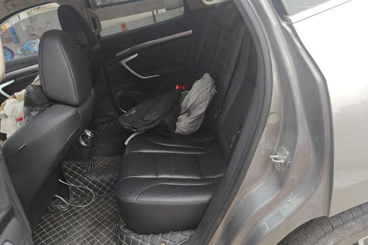 Used Wey P8 2018 2.0T Flagship Model Left Rear Seat
