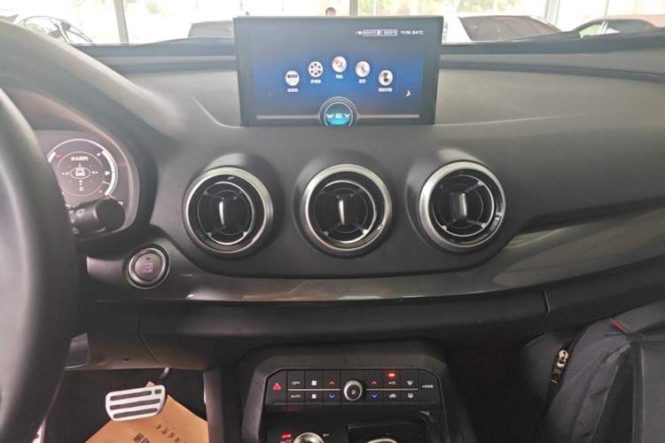 Used Wey P8 2018 2.0T Premium Edition Audio And AC Panel