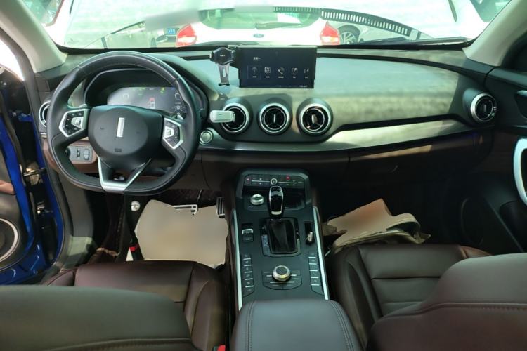 Used Wey P8 2018 2.0T Flagship Model Center Console