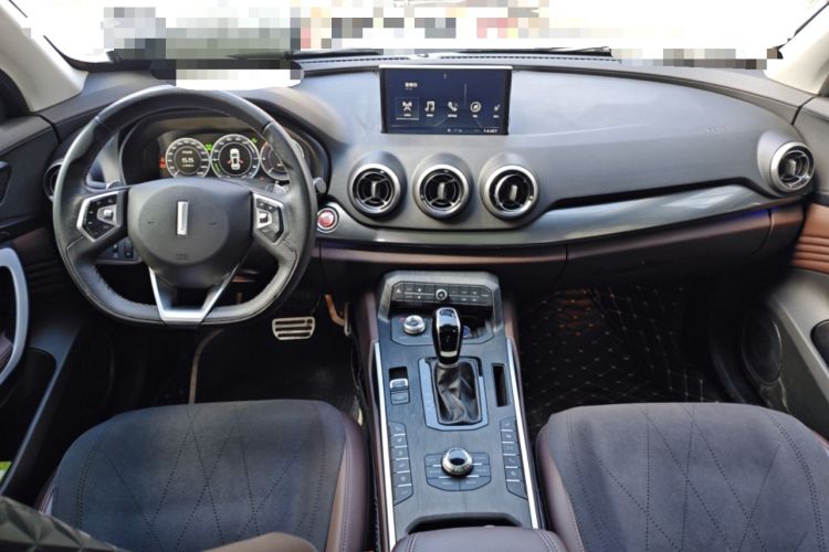 Used Wey P8 2018 2.0T Flagship Model Center Console