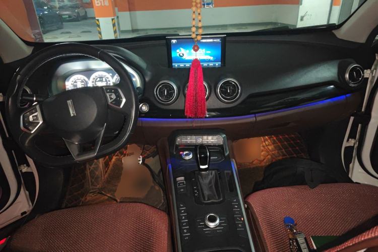 Used Wey P8 2018 2.0T Flagship Model Center Console
