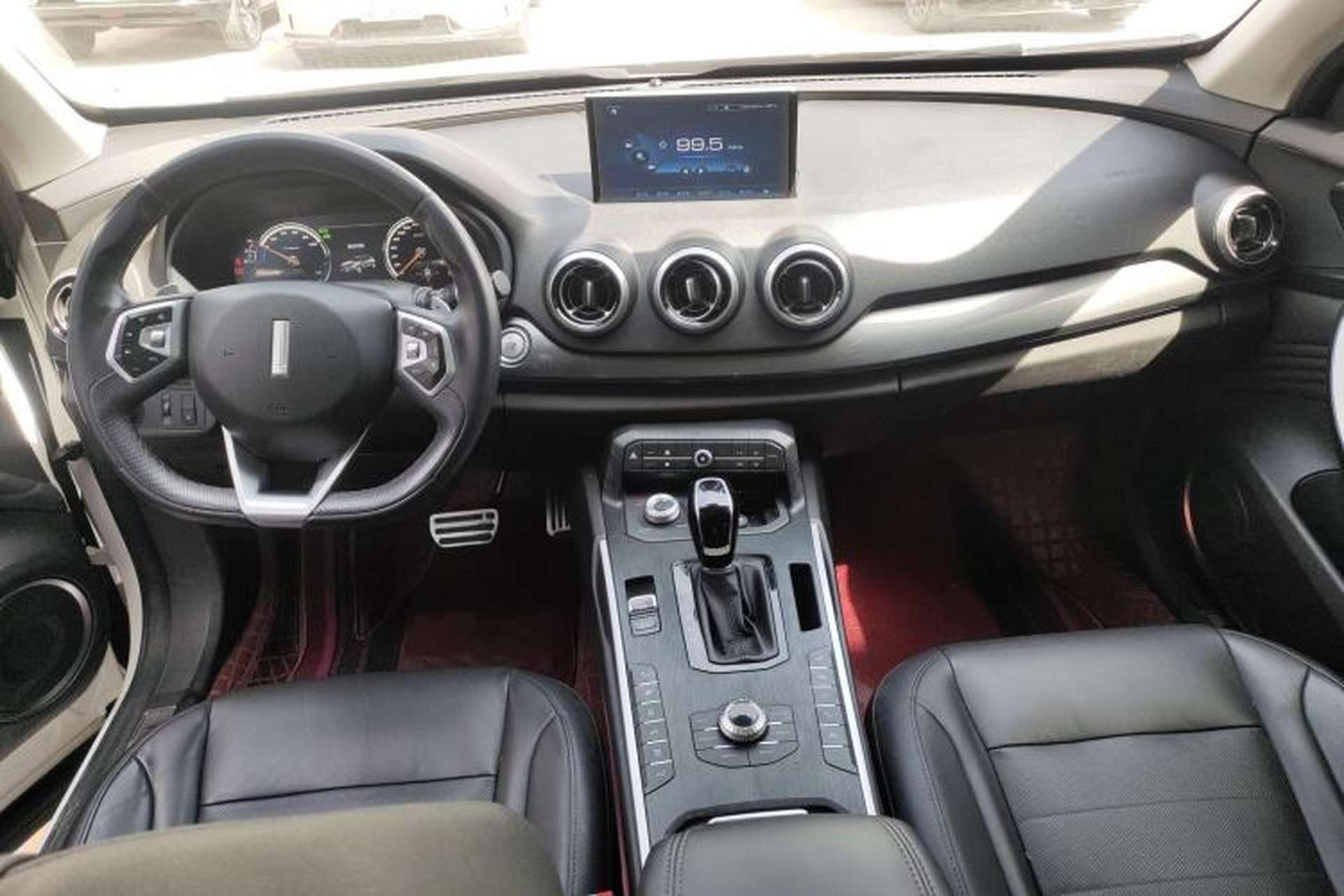 Used Wey P8 2018 2.0T Flagship Model Center Console