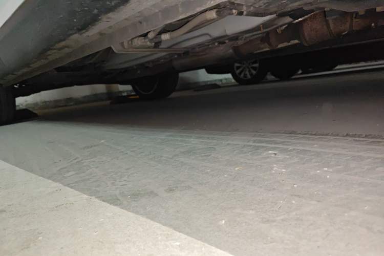 Used Wey P8 2018 2.0T Flagship Model Chassis Front Right