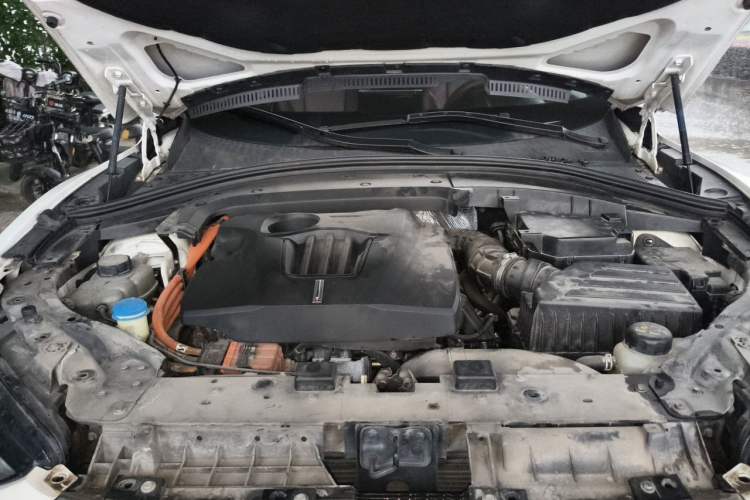 Used Wey P8 2018 2.0T Flagship Model Engine Bay