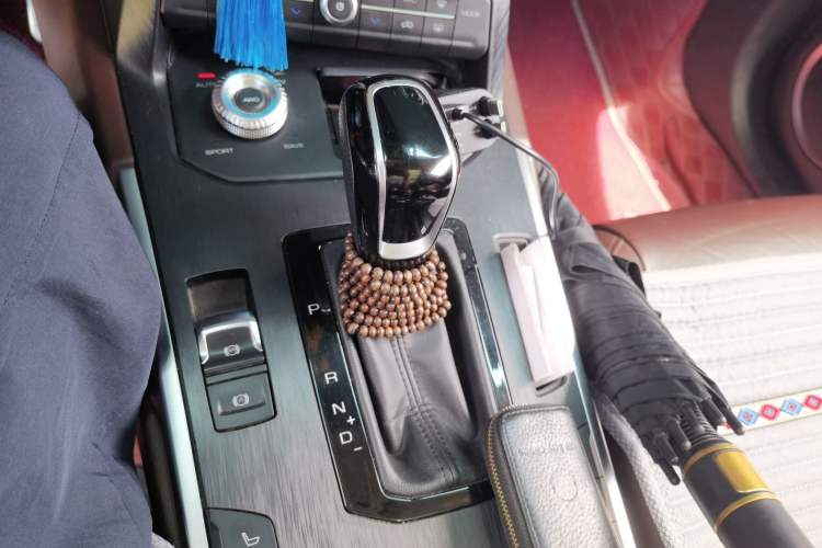 Used Wey P8 2018 2.0T Flagship Model Gear Lever