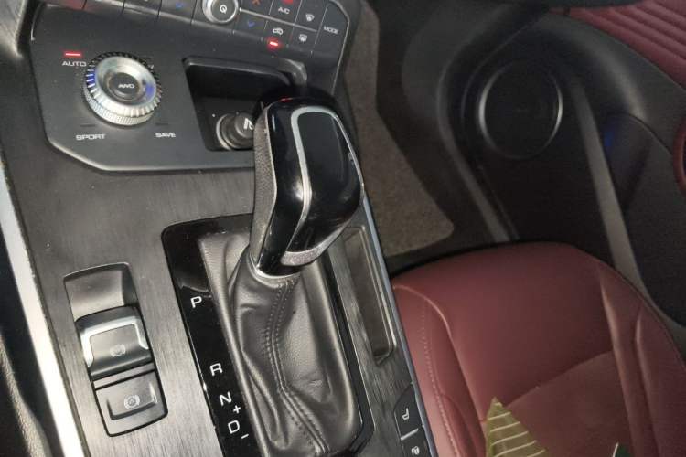 Used Wey P8 2018 2.0T Flagship Model Gear Lever