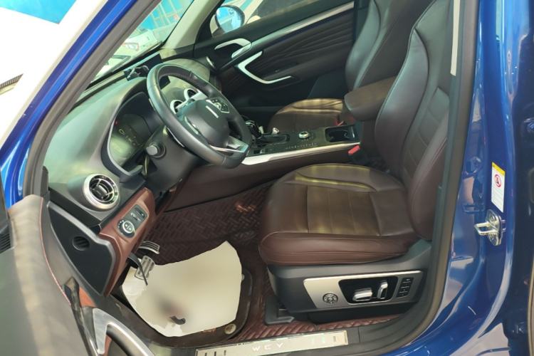 Used Wey P8 2018 2.0T Flagship Model Left Front Seat