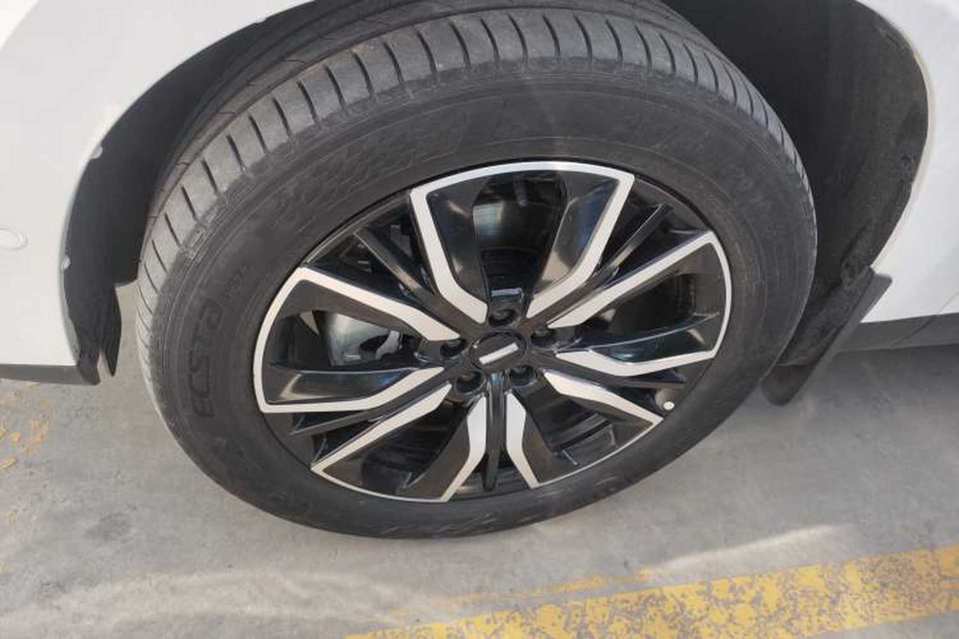 Used Wey P8 2018 2.0T Flagship Model Left Front Wheel Hub