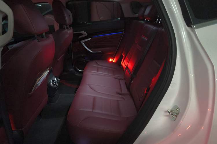Used Wey P8 2018 2.0T Flagship Model Left Rear Seat