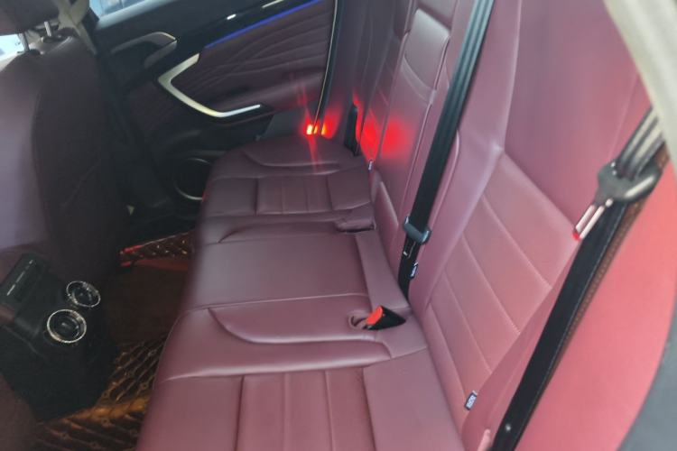 Used Wey P8 2018 2.0T Flagship Model Left Rear Seat