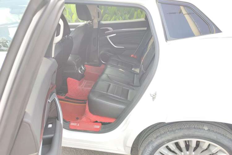 Used Wey P8 2018 2.0T Flagship Model Left Rear Seat