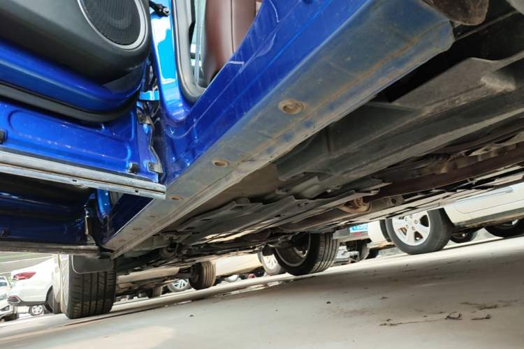 Used Wey P8 2018 2.0T Flagship Model Left Side Sill