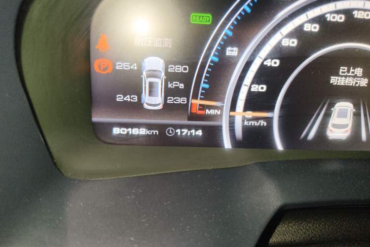 Used Wey P8 2018 2.0T Flagship Model Odometer Close Up