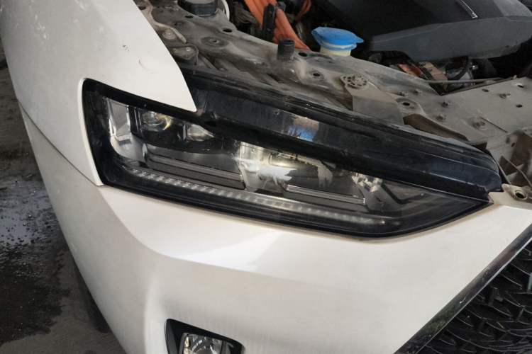 Used Wey P8 2018 2.0T Flagship Model Right Front Headlight