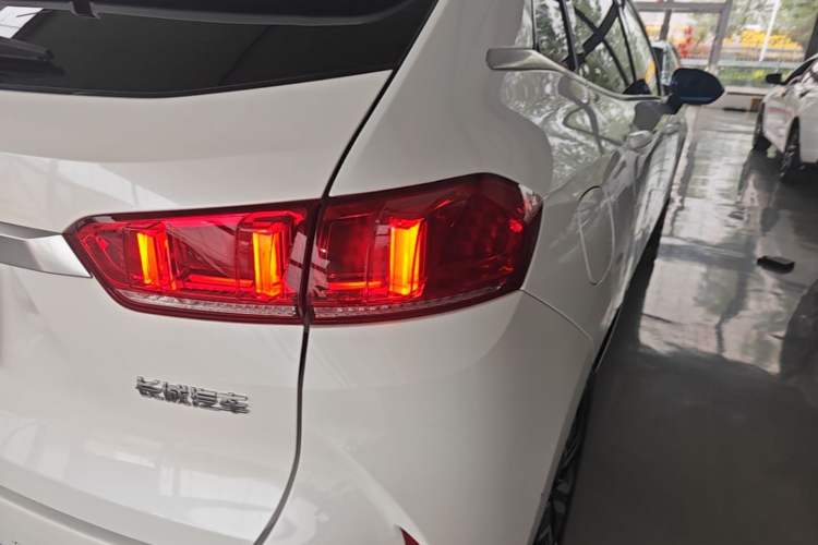 Used Wey P8 2018 2.0T Premium Edition Right Rear Taillight