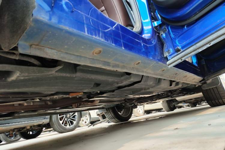 Used Wey P8 2018 2.0T Flagship Model Right Side Sill