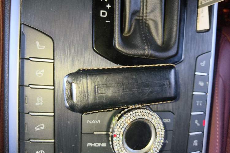 Used Wey P8 2018 2.0T Flagship Model Vehicle Key