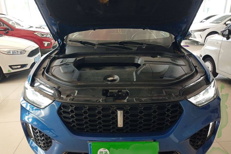 Used Wey VV5 2017 2.0T Ultra-Luxury Version Engine Bay