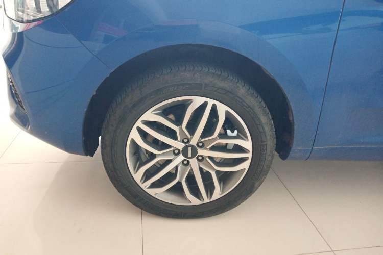 Used Wey VV5 2017 2.0T Ultra-Luxury Version Left Front Wheel Hub