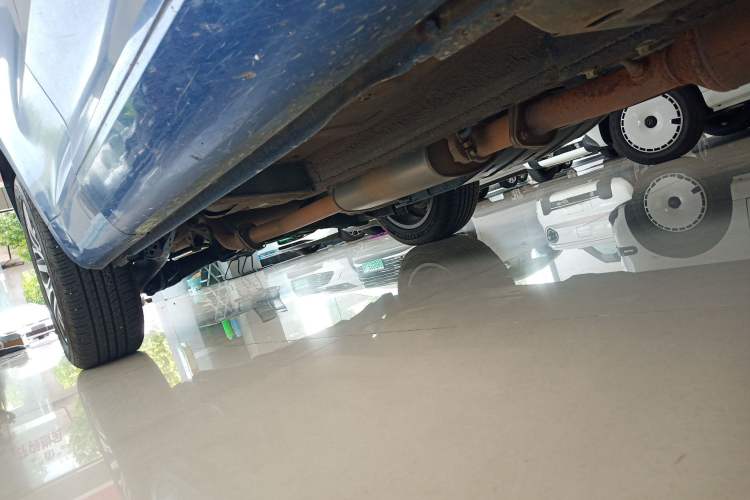 Used Wey VV5 2017 2.0T Ultra-Luxury Version Right Side Sill