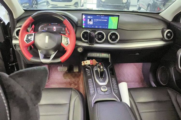 Used Wey VV5 2020 1.5T Two-Wheel Drive Smart Pioneer Center Console