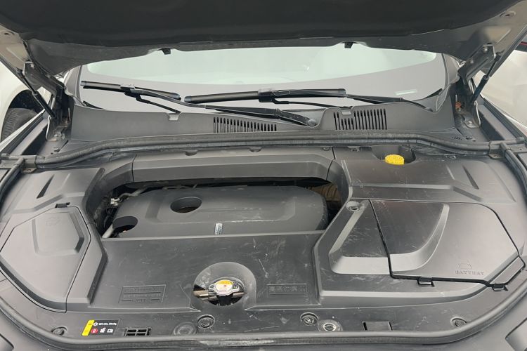Used Wey VV5 2019 Upgraded Model 2.0T Two-Wheel Drive Ultra-Luxury Version China V Standard Engine Bay