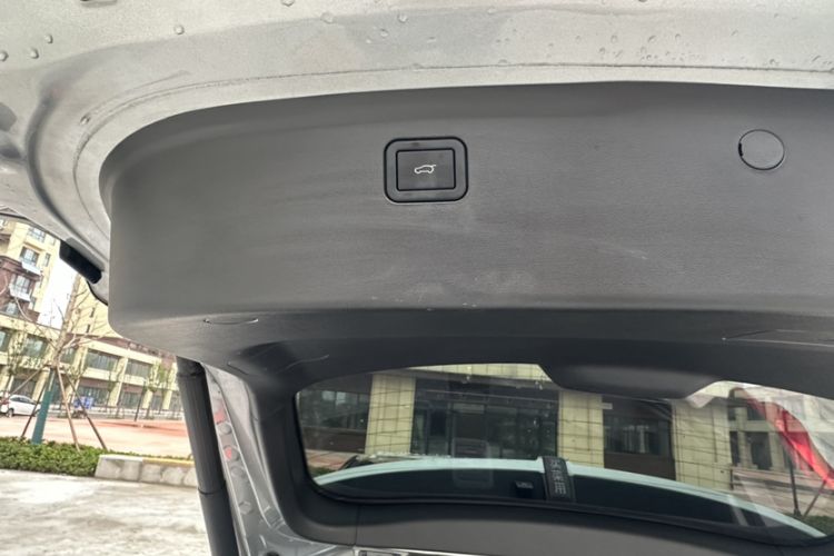 Used Wey VV5 2019 Upgraded Model 2.0T Two-Wheel Drive Ultra-Luxury Version China V Standard Exterior 11