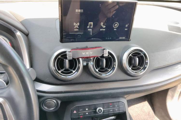 Used Wey VV5 2017 2.0T Flagship Edition Audio And AC Panel