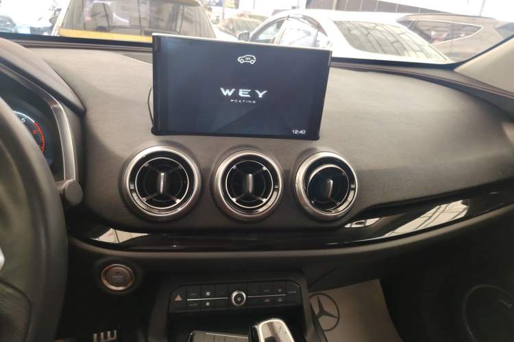 Used Wey VV5 2017 2.0T Flagship Edition Audio And AC Panel