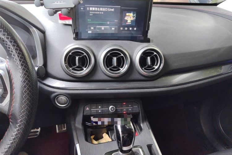 Used Wey VV5 2017 2.0T Flagship Edition Audio And AC Panel