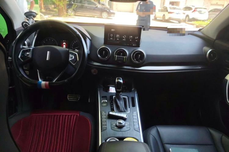 Used Wey VV5 2017 2.0T Ultra-Luxury Version Center Console