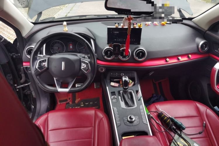Used Wey VV5 2017 2.0T Ultra-Luxury Version Center Console