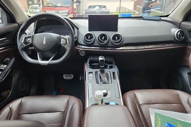 Used Wey VV5 2017 2.0T Flagship Edition Center Console